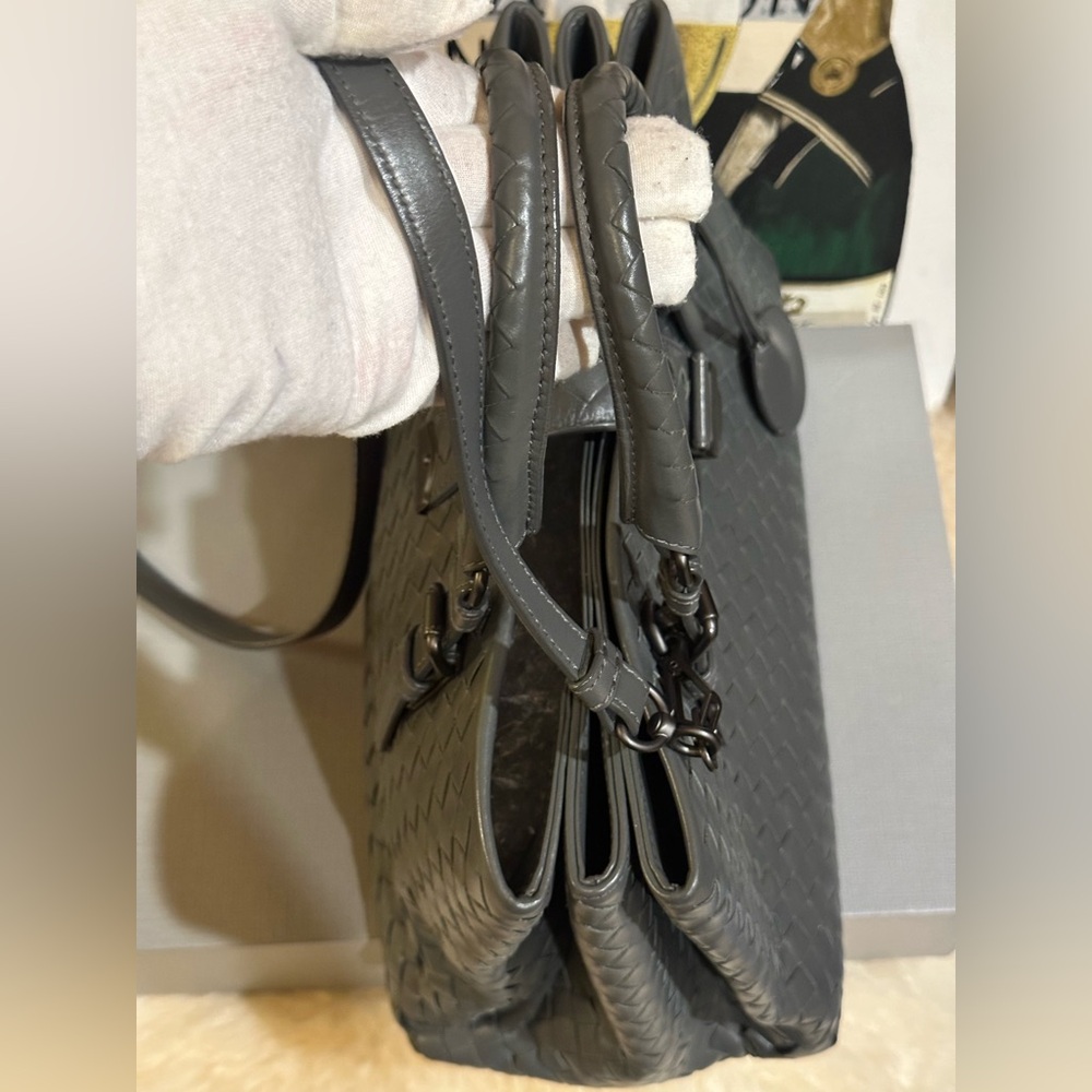 ๐ฅ BOTTEGA VENETA ROMA HANDBAG 2 WAY INTERECCIATO NAPPA LEATHER w/ Dust Bag - Picture 3 of 16